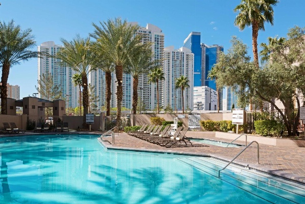 Hilton Grand Vacations on Paradise (Convention Center) image 1